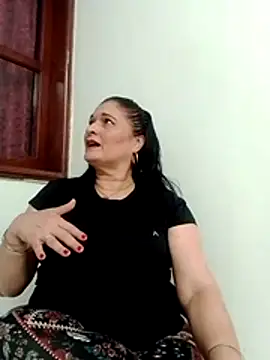 Lenacorbet online show from 11-25-25, 06:41