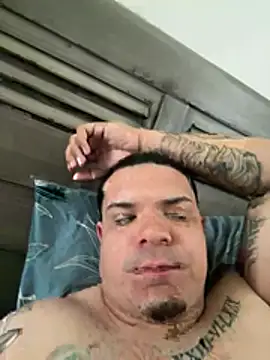 YadielPublic online show from 02-21-26, 02:29