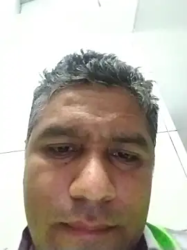 Snapshot of danigarci2307 chatting on 01-08-26, 10:23 danigarci2307 online show from 01-08-26, 10:23