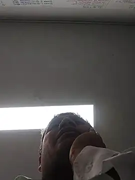 Snapshot of danigarci2307 chatting on 01-16-26, 11:42 danigarci2307 online show from 01-16-26, 11:42