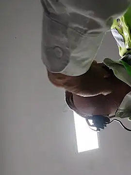 Snapshot of danigarci2307 chatting on 02-07-26, 09:40 danigarci2307 online show from 02-07-26, 09:40