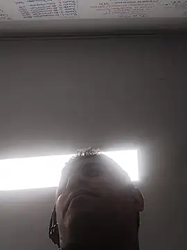 Snapshot of danigarci2307 chatting on 02-22-26, 12:23 danigarci2307 online show from 02-22-26, 12:23