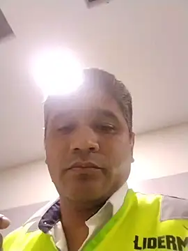 Snapshot of danigarci2307 chatting on 04-11-26, 03:22 danigarci2307 online show from 04-11-26, 03:22