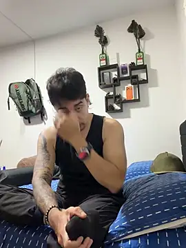 Jaguer2213 online show from 11-21-25, 01:59