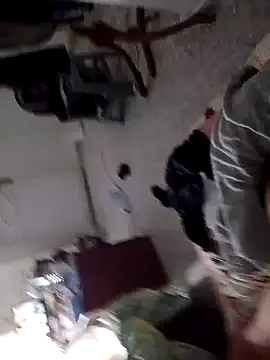 Snapshot of Hichemouer chatting on 09-18-25, 08:44 Hichemouer online show from 09-18-25, 08:44