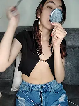 AnnieSparkle online show from 09-23-25, 12:02