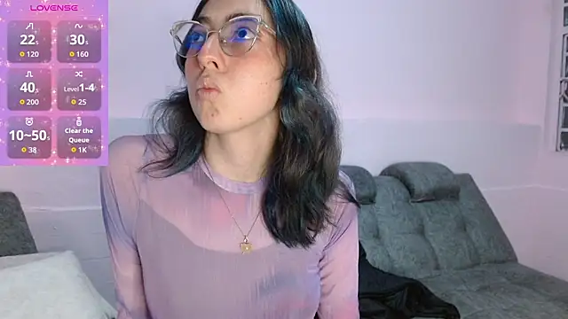 AnnieSparkle online show from 10-31-25, 02:12