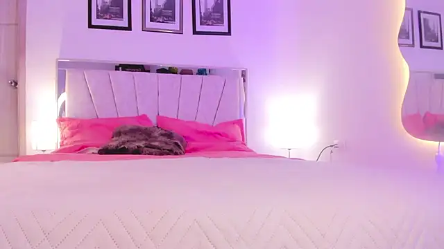 Snapshot of FuckingYoungs chatting on 10-01-25, 02:39 FuckingYoungs online show from 10-01-25, 02:39