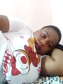 Snapshot of Kelly2morena chatting on 12-16-25, 05:45 Kelly2morena online show from 12-16-25, 05:45