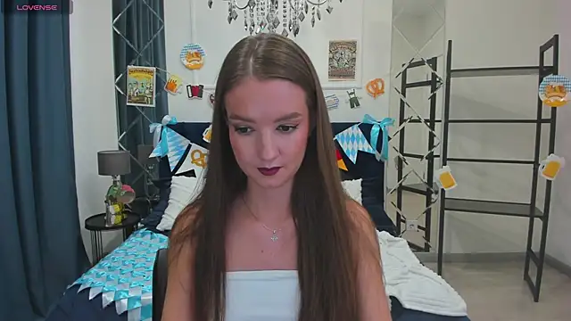 LoraSunnyy online show from 10-02-25, 07:37