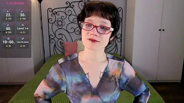 Snapshot of oliviafairy1 chatting on 10-10-25, 02:49 oliviafairy1 online show from 10-10-25, 02:49