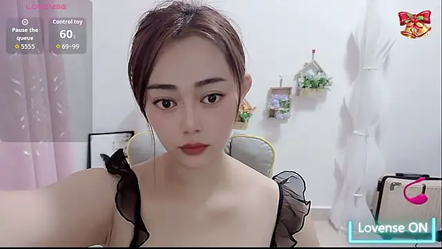 Snapshot of Abb-qiaoyi chatting on 05-06-26, 06:13 Abb-qiaoyi online show from 05-06-26, 06:13