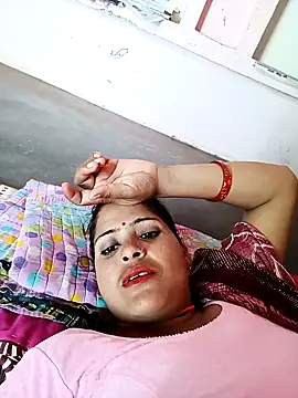 Snapshot of Sexi_savitri chatting on 09-17-25, 07:32 Sexi savitri online show from 09-17-25, 07:32