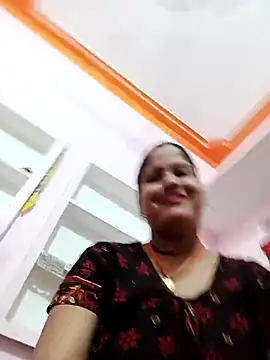 Snapshot of Sexi_savitri chatting on 09-28-25, 09:53 Sexi savitri online show from 09-28-25, 09:53