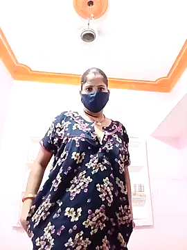 Snapshot of Sexi_savitri chatting on 09-29-25, 02:44 Sexi savitri online show from 09-29-25, 02:44