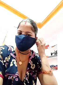 Snapshot of Sexi_savitri chatting on 10-01-25, 04:51 Sexi savitri online show from 10-01-25, 04:51