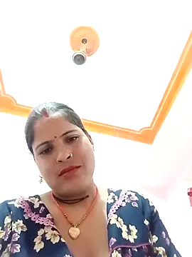 Snapshot of Sexi_savitri chatting on 10-14-25, 02:29 Sexi savitri online show from 10-14-25, 02:29