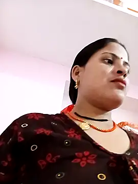 Snapshot of Sexi_savitri chatting on 10-25-25, 02:35 Sexi savitri online show from 10-25-25, 02:35