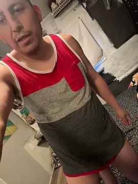 Snapshot of B3toBaby chatting on 11-04-25, 12:32 B3toBaby online show from 11-04-25, 12:32