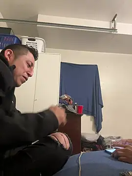 Snapshot of B3toBaby chatting on 03-20-26, 11:37 B3toBaby online show from 03-20-26, 11:37