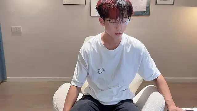 STxuguanhan online show from 09-29-25, 10:25