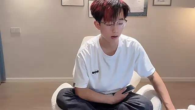 STxuguanhan online show from 10-01-25, 09:04