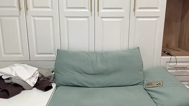 STxuguanhan online show from 10-27-25, 08:51