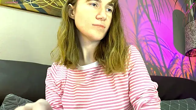 velina   online show from 09-19-25, 07:47