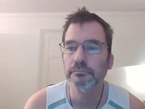 Snapshot of stallionrider88 chatting on 12-20-25, 03:41 stallionrider88 online show from 12-20-25, 03:41