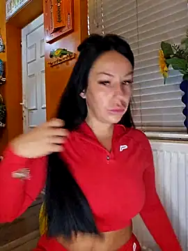 Snapshot of Filthymaddymilfy25 chatting on 11-18-25, 09:36 Filthymaddymilfy25 online show from 11-18-25, 09:36