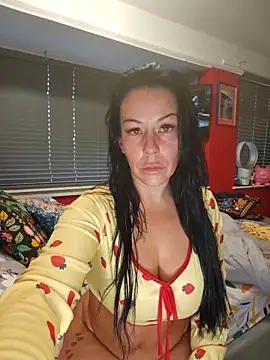 Snapshot of Filthymaddymilfy25 chatting on 05-10-26, 07:19 Filthymaddymilfy25 online show from 05-10-26, 07:19