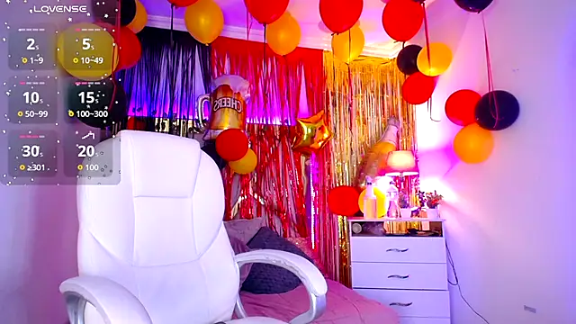 Ashley parkerr online show from 10-04-25, 01:47