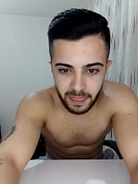 Snapshot of Ozi1910 chatting on 12-04-25, 07:33 Ozi1910 online show from 12-04-25, 07:33