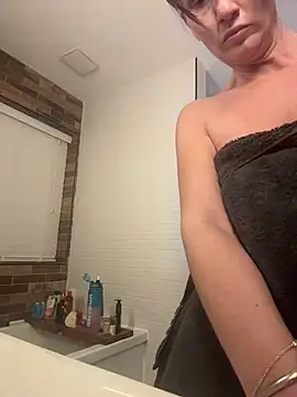 Snapshot of 69sexylife chatting on 11-24-25, 09:03 69sexylife online show from 11-24-25, 09:03