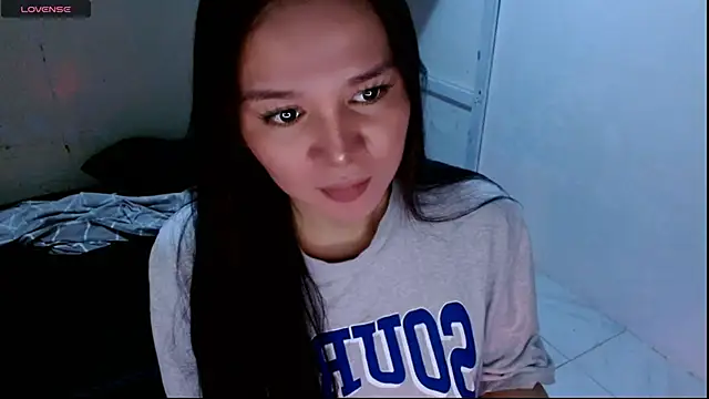 Snapshot of Tiffany_Roxette chatting on 01-09-26, 08:32 Tiffany Roxette online show from 01-09-26, 08:32