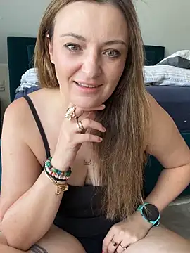 Velvetwitch87 online show from 09-26-25, 11:14