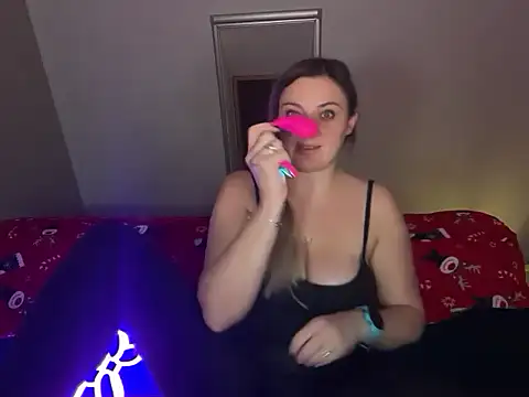 Velvetwitch87 online show from 12-17-25, 06:14