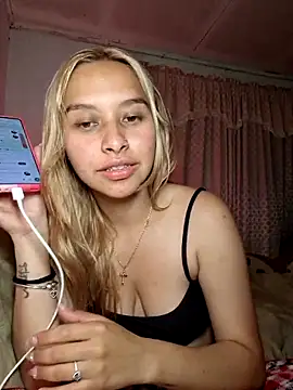 Snapshot of Siennalust1 chatting on 09-26-25, 02:48 Siennalust1 online show from 09-26-25, 02:48