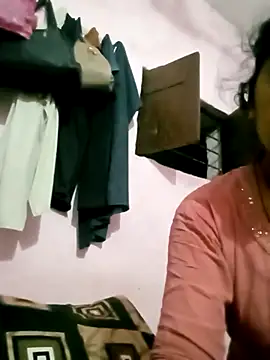 Snapshot of Hot_tin74 chatting on 09-30-25, 07:52 Hot tin74 online show from 09-30-25, 07:52