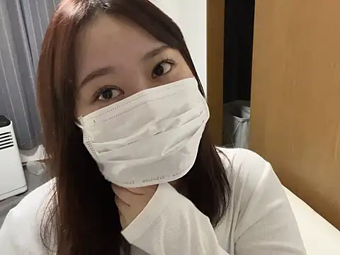 Snapshot of shimera-nohime25 chatting on 10-15-25, 11:10 shimera-nohime25 online show from 10-15-25, 11:10