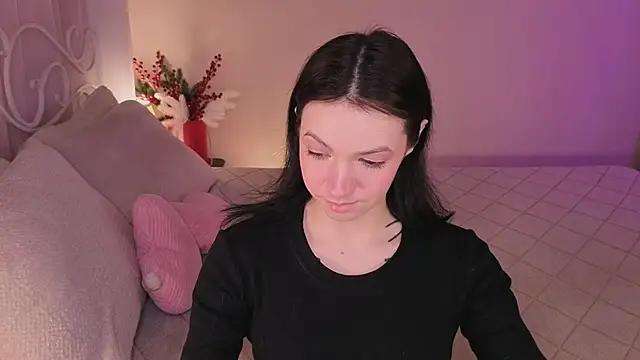 Loona Eclipse online show from 11-26-25, 08:10