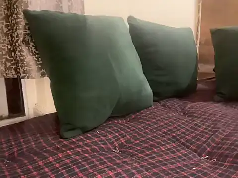 Snapshot of LustyDuoSecrets chatting on 10-30-25, 05:35 LustyDuoSecrets online show from 10-30-25, 05:35