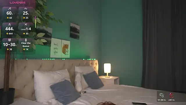 Lisafoxy  online show from 03-30-26, 12:44