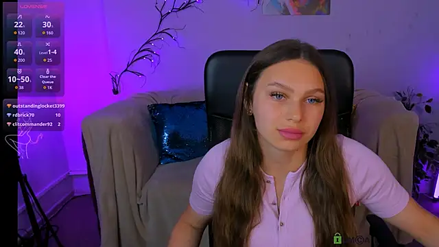 Snapshot of niri_vex chatting on 09-18-25, 06:37 niri vex online show from 09-18-25, 06:37