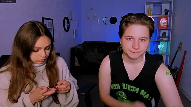 Snapshot of niri_vex chatting on 10-12-25, 05:39 niri vex online show from 10-12-25, 05:39