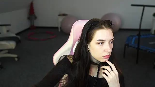 Snapshot of _Lili_054 chatting on 09-22-25, 10:28 Lili 054 online show from 09-22-25, 10:28