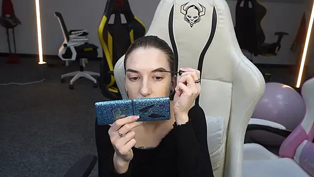 Snapshot of _Lili_054 chatting on 10-04-25, 10:24 Lili 054 online show from 10-04-25, 10:24