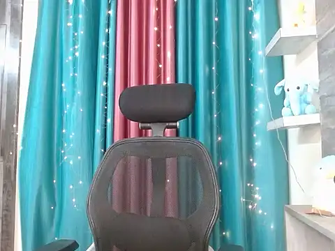 Your candy 47 online show from 04-10-26, 02:22