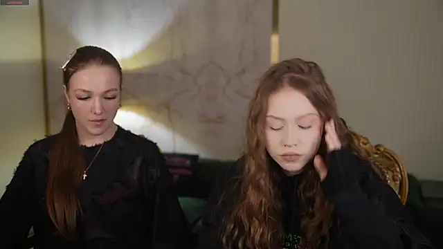 Snapshot of Ella_054 chatting on 02-25-26, 11:36 Ella 054 online show from 02-25-26, 11:36