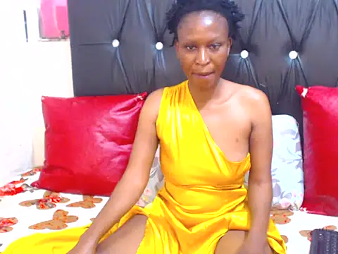 Snapshot of SexyBootie chatting on 09-08-25, 02:38 SexyBootie online show from 09-08-25, 02:38